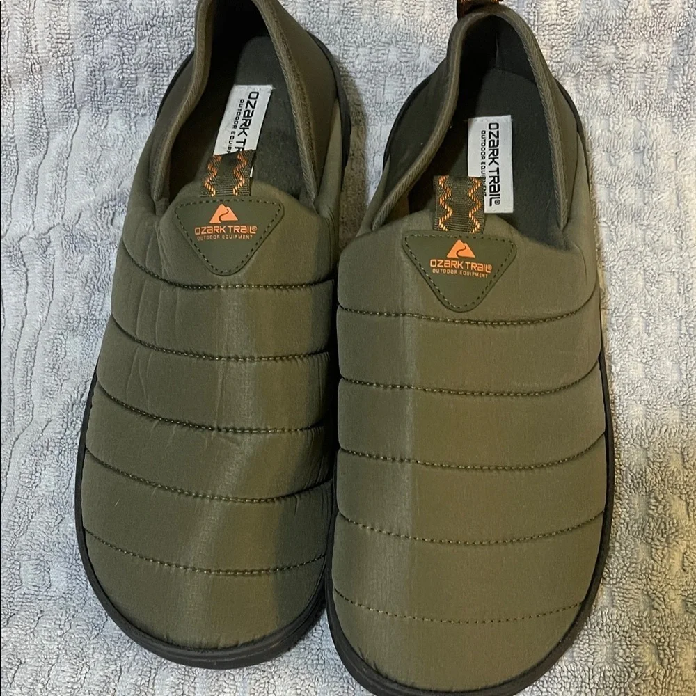 Ozark Trail Puffer Slippers in olive green